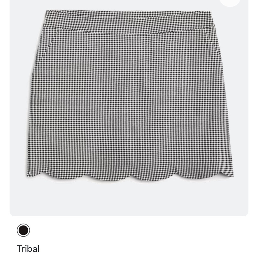 Biana scalloped Hem Skort